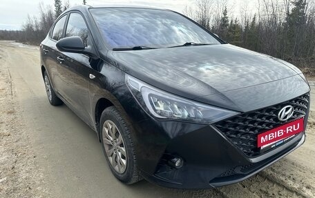 Hyundai Solaris II рестайлинг, 2021 год, 1 300 000 рублей, 8 фотография