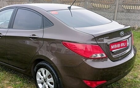 Hyundai Solaris II рестайлинг, 2016 год, 900 000 рублей, 3 фотография