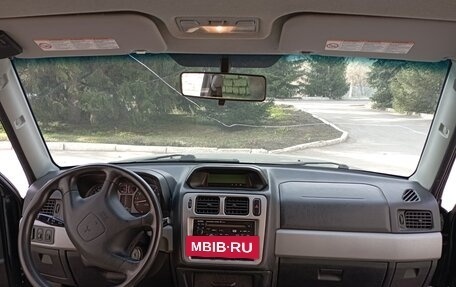 Mitsubishi Pajero Pinin, 2005 год, 800 000 рублей, 7 фотография