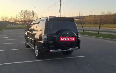 Mitsubishi Pajero IV, 2015 год, 2 870 000 рублей, 5 фотография