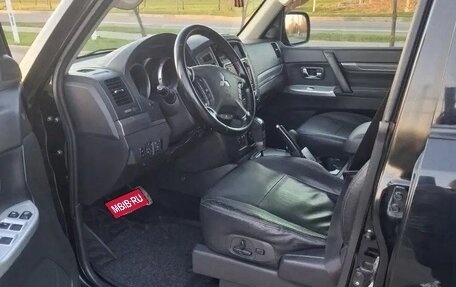 Mitsubishi Pajero IV, 2015 год, 2 870 000 рублей, 9 фотография