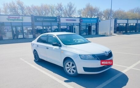 Skoda Rapid I, 2015 год, 450 000 рублей, 2 фотография