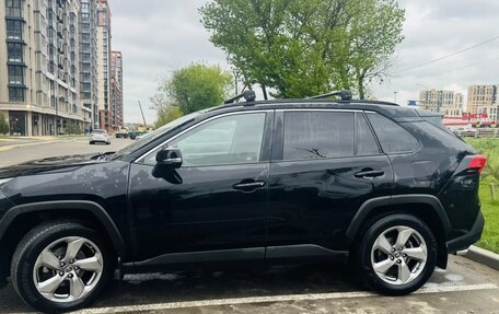 Toyota RAV4, 2020 год, 3 300 000 рублей, 3 фотография