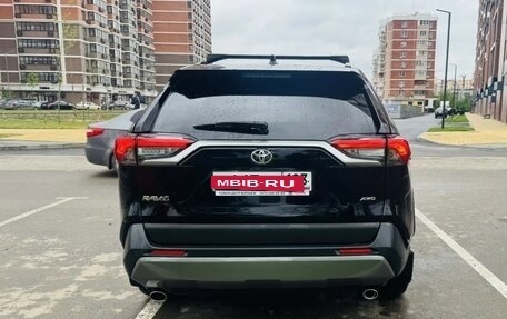 Toyota RAV4, 2020 год, 3 300 000 рублей, 4 фотография