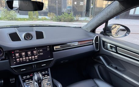 Porsche Cayenne III, 2022 год, 13 850 000 рублей, 9 фотография