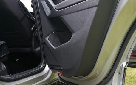 Volkswagen Tiguan II, 2021 год, 3 180 000 рублей, 2 фотография