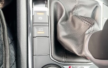 Volkswagen Tiguan II, 2021 год, 3 180 000 рублей, 4 фотография
