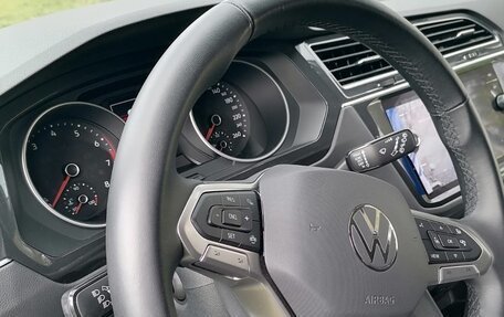 Volkswagen Tiguan II, 2021 год, 3 180 000 рублей, 30 фотография