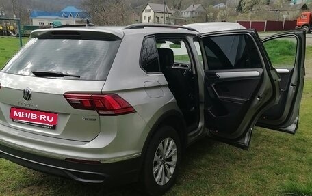 Volkswagen Tiguan II, 2021 год, 3 180 000 рублей, 23 фотография