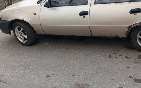 Daewoo Nexia I рестайлинг, 1997 год, 65 000 рублей, 2 фотография