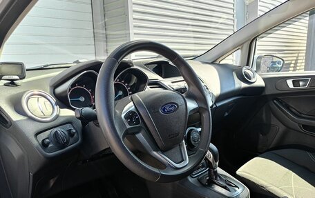 Ford Fiesta, 2015 год, 899 000 рублей, 7 фотография