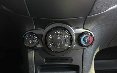 Ford Fiesta, 2015 год, 899 000 рублей, 12 фотография