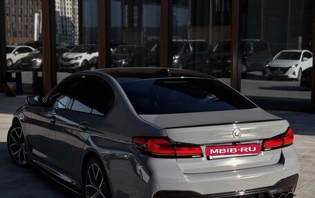 BMW 5 серия, 2021 год, 5 700 000 рублей, 4 фотография