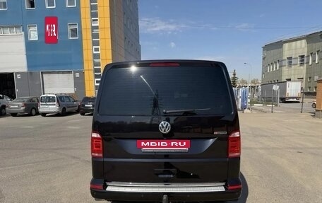 Volkswagen Multivan T6 рестайлинг, 2018 год, 3 650 000 рублей, 4 фотография