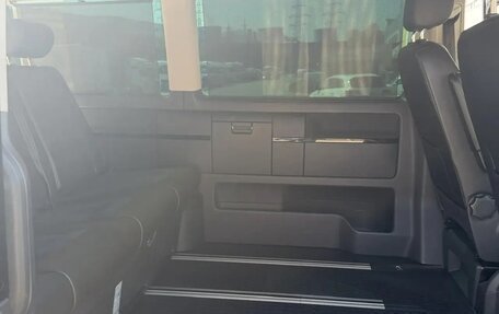 Volkswagen Multivan T6 рестайлинг, 2018 год, 3 650 000 рублей, 18 фотография
