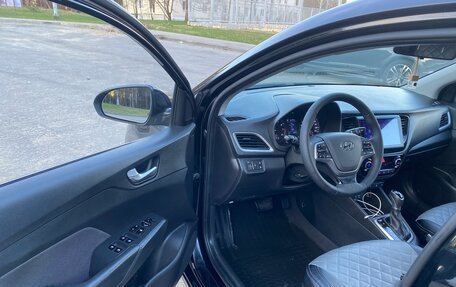 Hyundai Solaris II рестайлинг, 2018 год, 1 340 000 рублей, 17 фотография