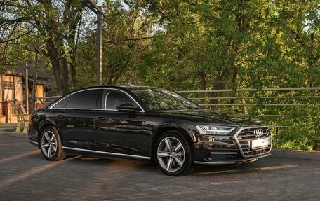 Audi A8, 2018 год, 4 650 000 рублей, 16 фотография