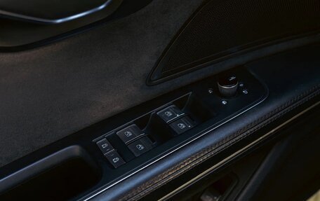 Audi A8, 2018 год, 4 650 000 рублей, 34 фотография