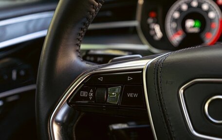 Audi A8, 2018 год, 4 650 000 рублей, 31 фотография