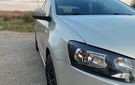 Volkswagen Polo VI (EU Market), 2011 год, 900 000 рублей, 12 фотография