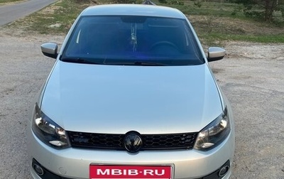 Volkswagen Polo VI (EU Market), 2011 год, 900 000 рублей, 1 фотография