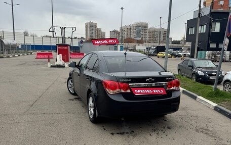 Chevrolet Cruze II, 2010 год, 660 000 рублей, 5 фотография