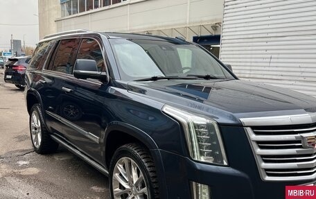 Cadillac Escalade IV, 2019 год, 3 200 000 рублей, 2 фотография