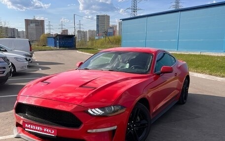 Ford Mustang VI рестайлинг, 2018 год, 2 700 000 рублей, 2 фотография