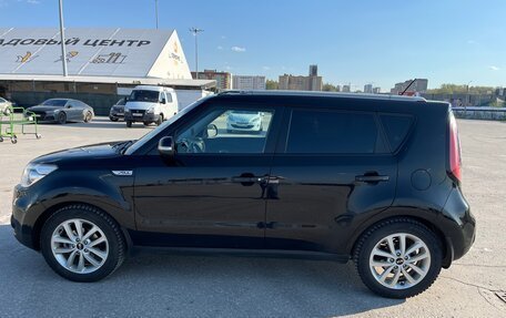KIA Soul II рестайлинг, 2017 год, 1 300 000 рублей, 7 фотография