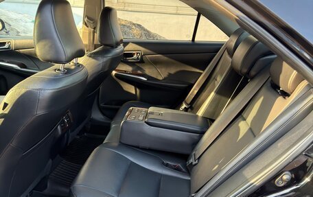 Toyota Camry, 2017 год, 2 200 000 рублей, 14 фотография