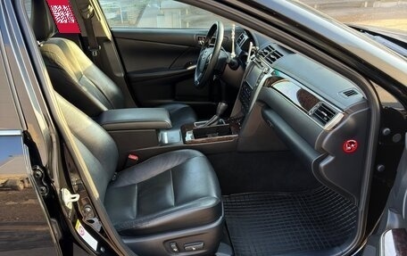 Toyota Camry, 2017 год, 2 200 000 рублей, 15 фотография