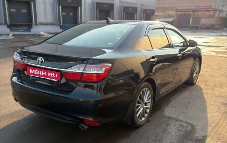 Toyota Camry, 2017 год, 2 200 000 рублей, 6 фотография