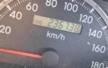 Toyota Noah III, 2006 год, 400 000 рублей, 4 фотография