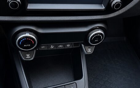 KIA Rio IV, 2019 год, 1 619 000 рублей, 10 фотография