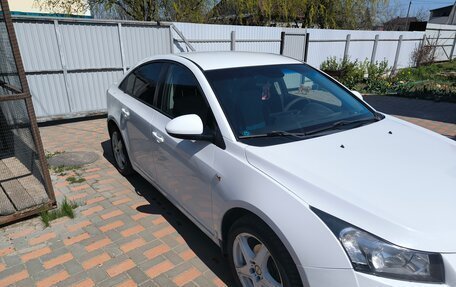 Chevrolet Cruze II, 2011 год, 650 000 рублей, 2 фотография
