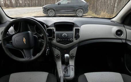 Chevrolet Cruze II, 2012 год, 600 000 рублей, 9 фотография