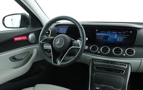 Mercedes-Benz E-Класс, 2020 год, 4 100 000 рублей, 12 фотография