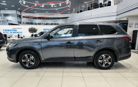 Mitsubishi Outlander III рестайлинг 3, 2019 год, 2 247 000 рублей, 12 фотография