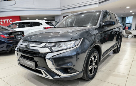 Mitsubishi Outlander III рестайлинг 3, 2019 год, 2 247 000 рублей, 5 фотография