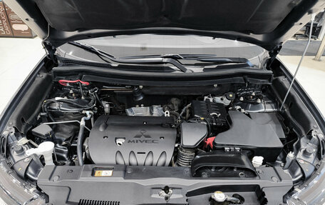 Mitsubishi Outlander III рестайлинг 3, 2019 год, 2 247 000 рублей, 13 фотография