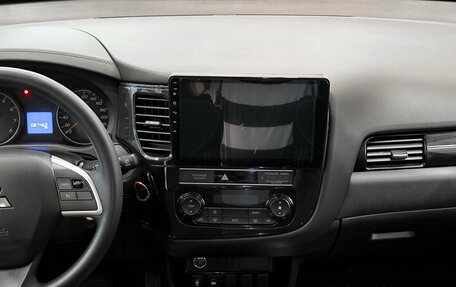 Mitsubishi Outlander III рестайлинг 3, 2019 год, 2 247 000 рублей, 19 фотография