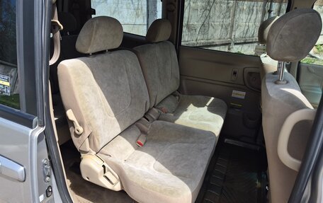 Nissan Serena II, 2002 год, 299 000 рублей, 12 фотография