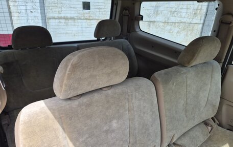 Nissan Serena II, 2002 год, 299 000 рублей, 11 фотография