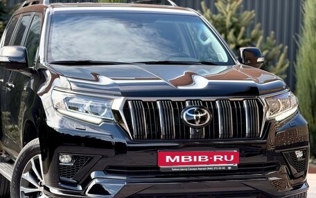 Toyota Land Cruiser Prado 150 рестайлинг 2, 2022 год, 9 300 000 рублей, 7 фотография