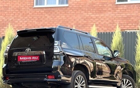 Toyota Land Cruiser Prado 150 рестайлинг 2, 2022 год, 9 300 000 рублей, 17 фотография