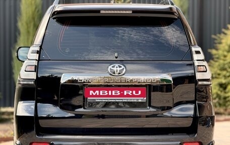 Toyota Land Cruiser Prado 150 рестайлинг 2, 2022 год, 9 300 000 рублей, 15 фотография