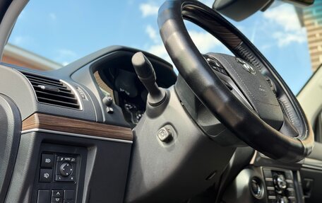 Toyota Land Cruiser Prado 150 рестайлинг 2, 2022 год, 9 300 000 рублей, 27 фотография