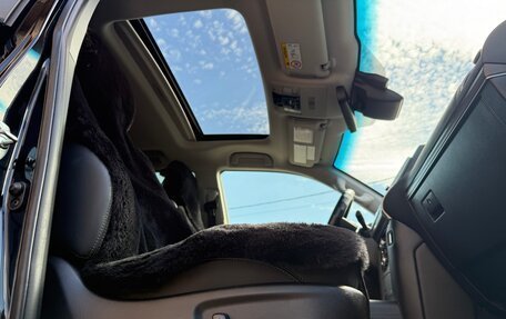 Toyota Land Cruiser Prado 150 рестайлинг 2, 2022 год, 9 300 000 рублей, 34 фотография