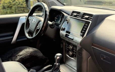 Toyota Land Cruiser Prado 150 рестайлинг 2, 2022 год, 9 300 000 рублей, 33 фотография
