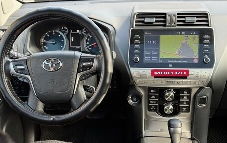 Toyota Land Cruiser Prado 150 рестайлинг 2, 2022 год, 9 300 000 рублей, 28 фотография